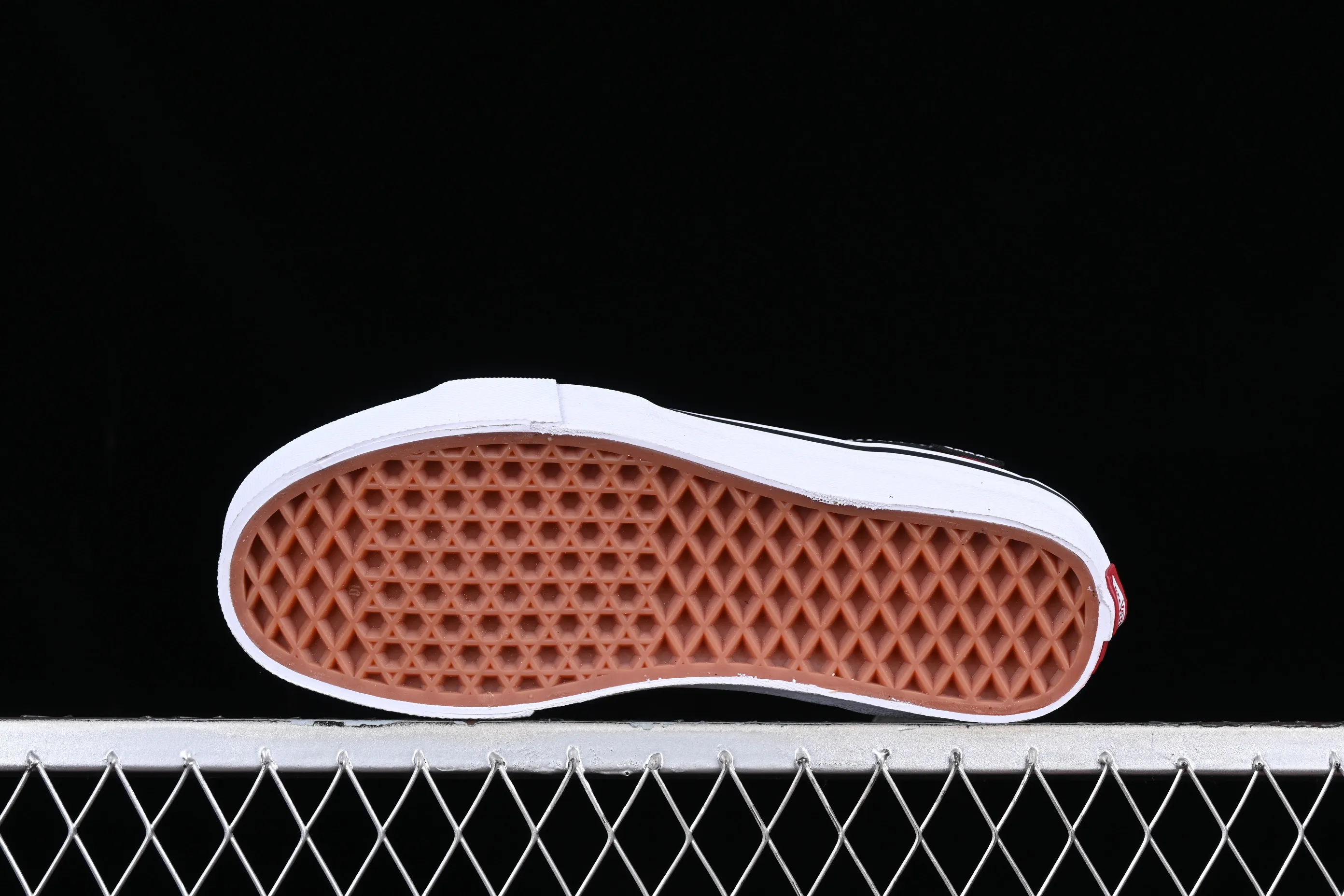All categories Vans Vans series Vans Mid Vans China Vans Sk8-Mid Pro Antihero cooperation model mid-top professional skateboard shoes VN0A7TNH2D9
